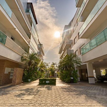 Varandas Do Atlantico - Confortavel Apartamento Em Condo Pe Na Areia Bombinhas Buitenkant foto