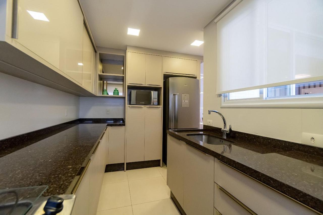 Varandas Do Atlantico - Confortavel Apartamento Em Condo Pe Na Areia Bombinhas Buitenkant foto